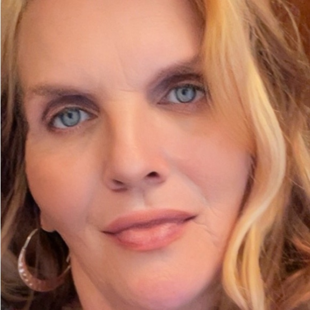 Meet your Posher, Beccah